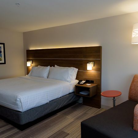 Holiday Inn Express & Suites Mckinney - Frisco East By Ihg Exterior foto